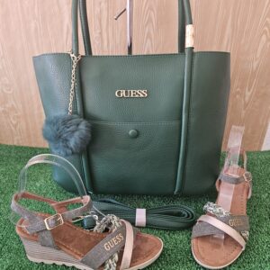 Combo marca Guess verde